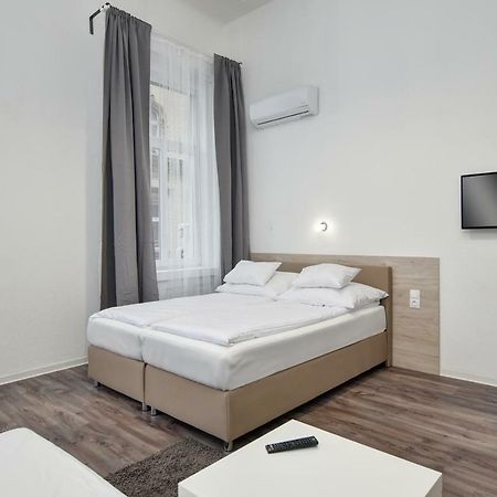 Heart Of Downtown Apartment Budapest Exterior foto