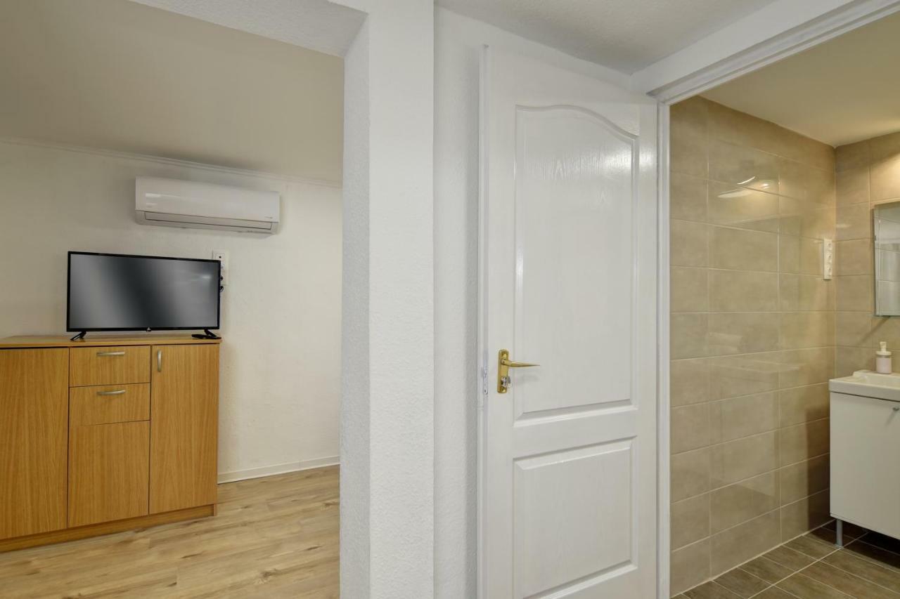 Heart Of Downtown Apartment Budapest Exterior foto