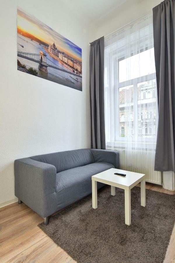 Heart Of Downtown Apartment Budapest Exterior foto