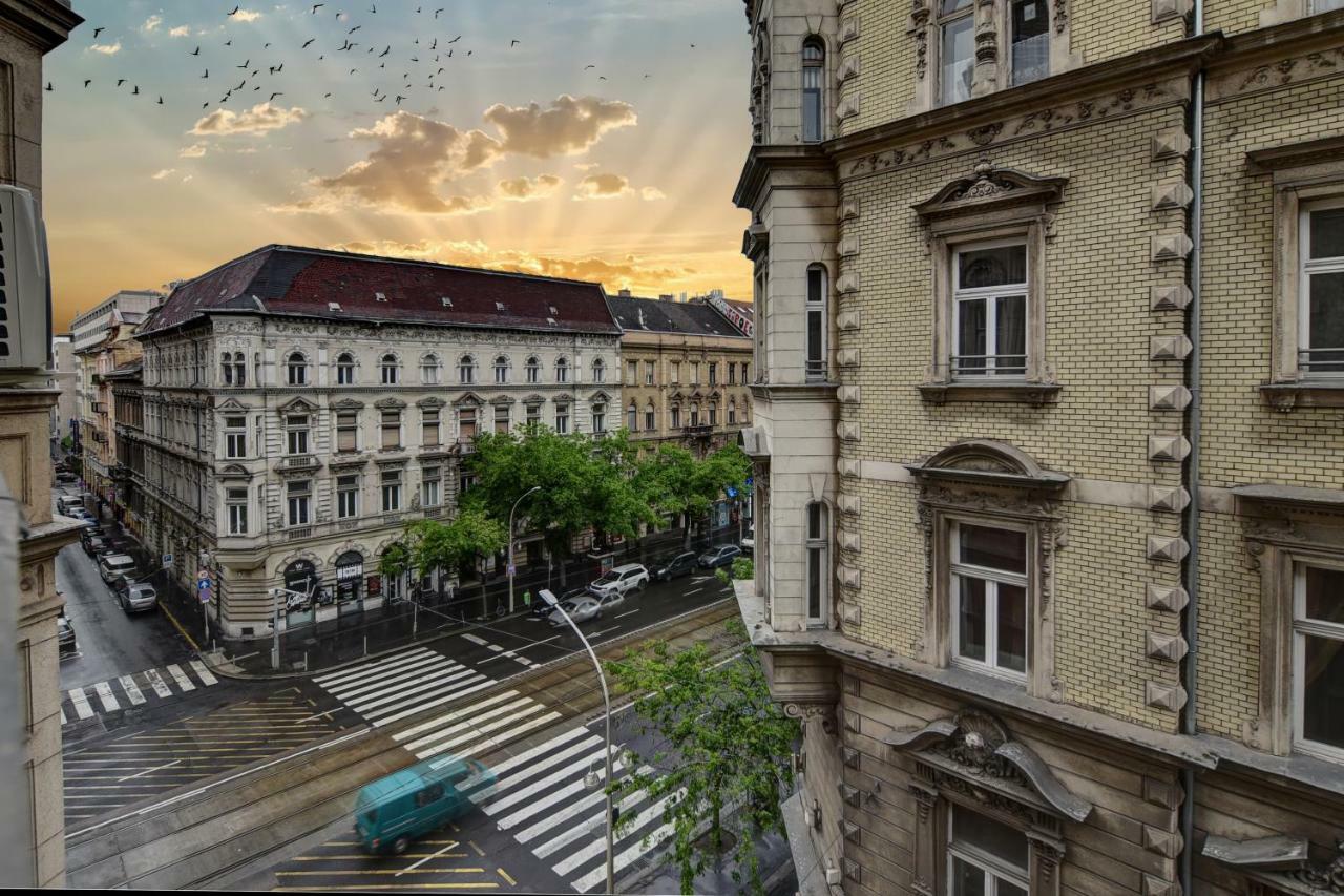 Heart Of Downtown Apartment Budapest Exterior foto